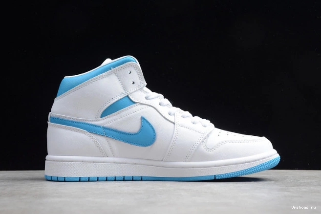 Jordan (W) BQ6472-114 UNC  Mid Air 1  0328